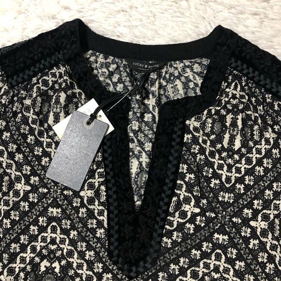 LUCKY BRAND Longsleeved printed top felt v neck XS - Picture 4 of 10